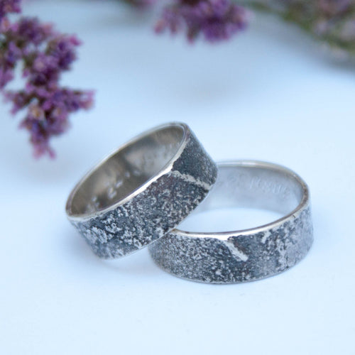 Conjunto de boda plata oxidada, anillos de compromiso plata reticulada, recuerdos compartidos bandas de plata