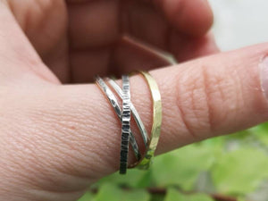 Anell de trencaclosques anell de plata Fidget anell de noces triplet de plata i llautó rodolí entrellaçat