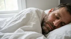 Dormir sin almohada: beneficios reales, riesgos y cuándo puede tener sentido